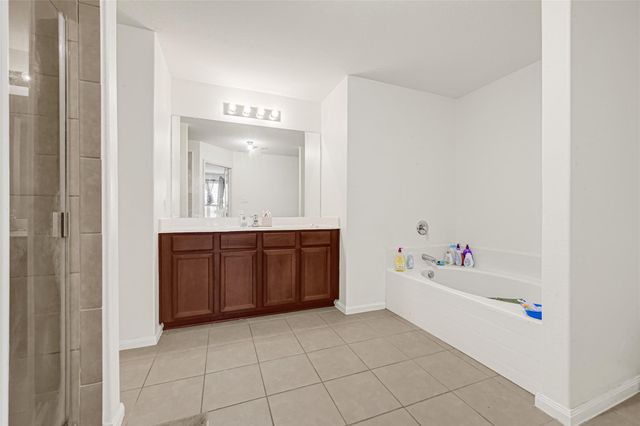 106 Mojave Lane, La Marque, TX 77568