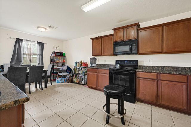 106 Mojave Lane, La Marque, TX 77568