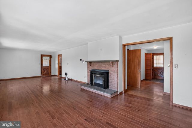 22300 PEACH TREE RD, Boyds, MD 20841