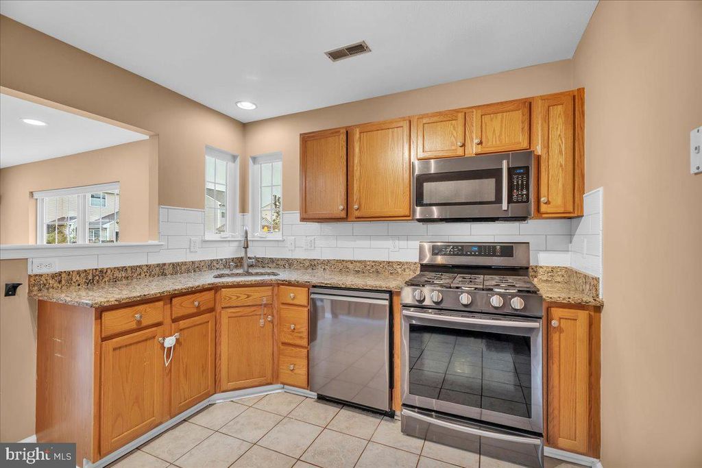 22 FIELDCREST DR, WESTAMPTON, NJ 08060 — photo 4