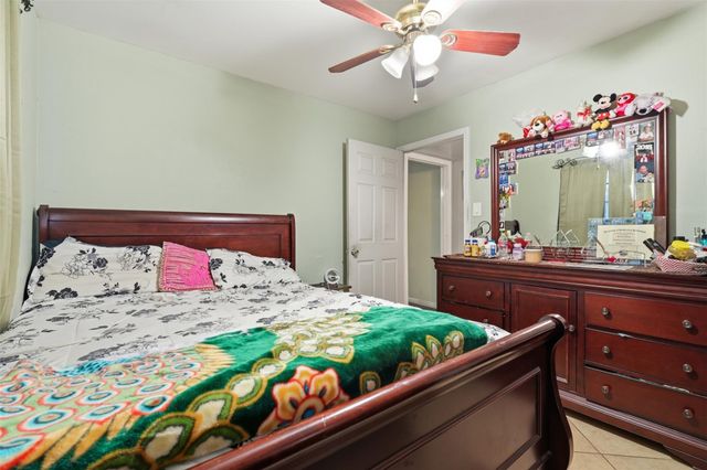 9235 Beaver Bend Court, Houston, TX 77037