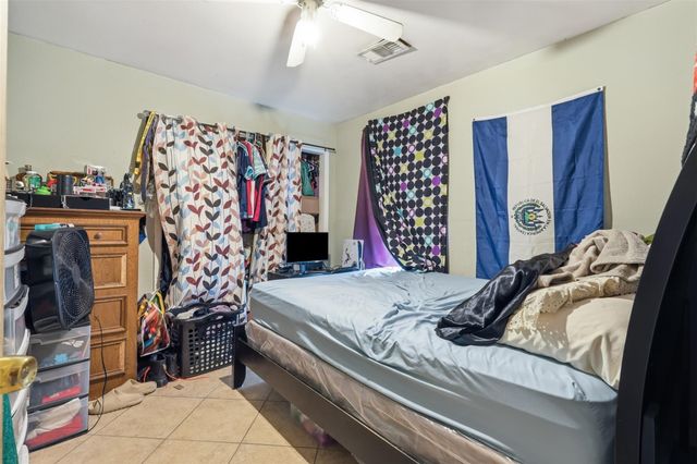 9235 Beaver Bend Court, Houston, TX 77037