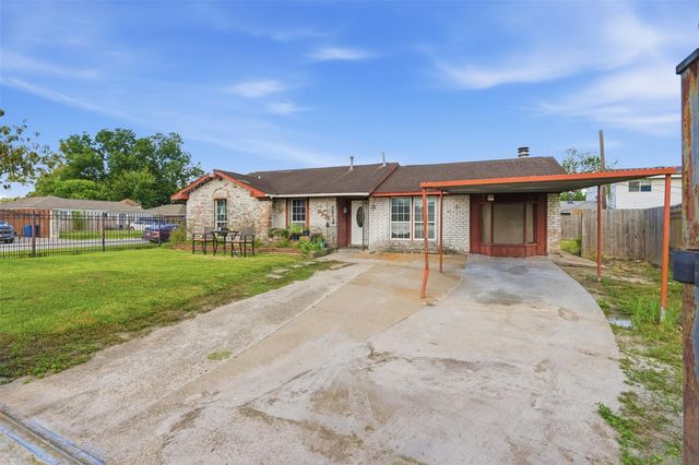 9235 Beaver Bend Court, Houston, TX 77037
