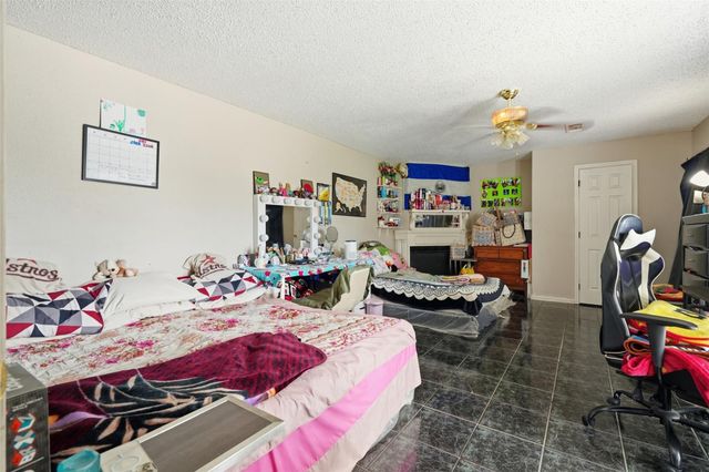 9235 Beaver Bend Court, Houston, TX 77037
