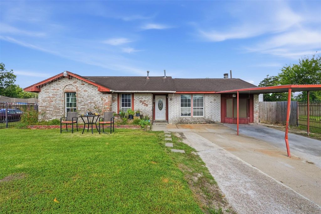 9235 Beaver Bend Court, Houston, TX 77037