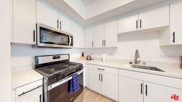 10568 Promenade Gateway 211, El Monte, CA 91731