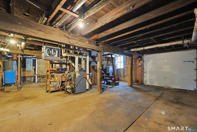 29 Middle Turnpike, Mansfield, CT 06251