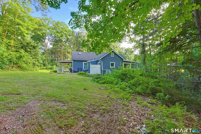 29 Middle Turnpike, Mansfield, CT 06251