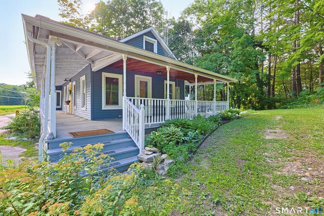 29 Middle Turnpike, Mansfield, CT 06251