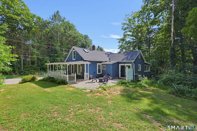 29 Middle Turnpike, Mansfield, CT 06251
