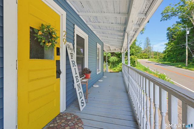 29 Middle Turnpike, Mansfield, CT 06251