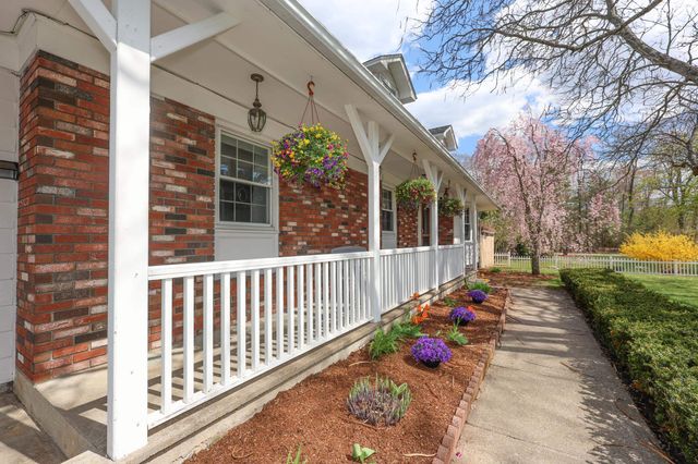 815 Goffstown Road, Manchester, NH 03102