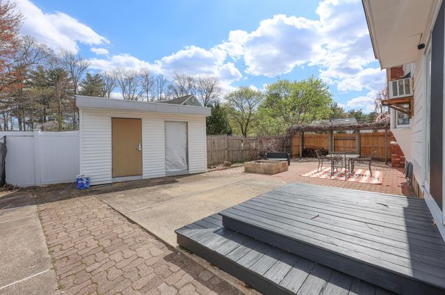 815 Goffstown Road, Manchester, NH 03102