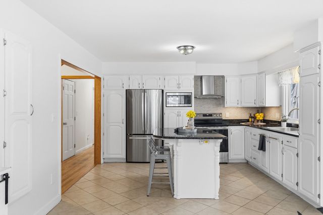 815 Goffstown Road, Manchester, NH 03102