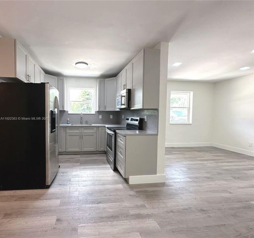 2115 NW 185th St A, Miami Gardens, FL 33056