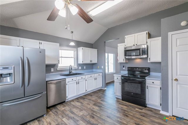 1106 Liberty Bell Loop, Killeen, TX 76543