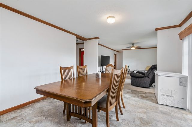 743 Slate Ave, Cranberry Twp, PA 16066