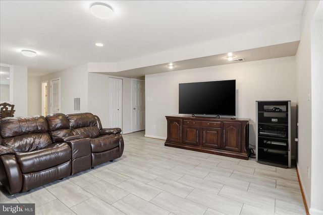 43004 BATTERY POINT PL, Leesburg, VA 20176