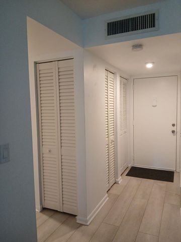 721 Lori Drive 309, Palm Springs, FL 33461