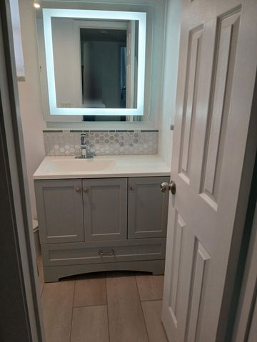 721 Lori Drive 309, Palm Springs, FL 33461