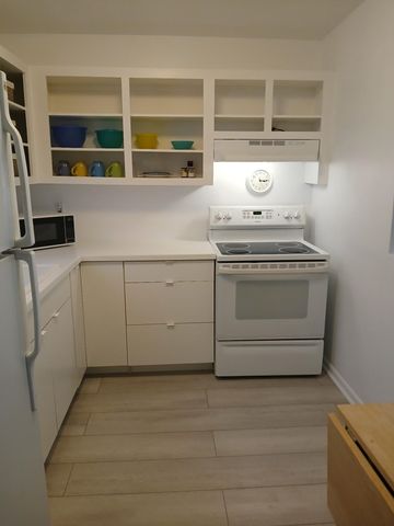 721 Lori Drive 309, Palm Springs, FL 33461