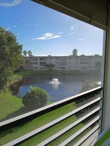 721 Lori Drive 309, Palm Springs, FL 33461