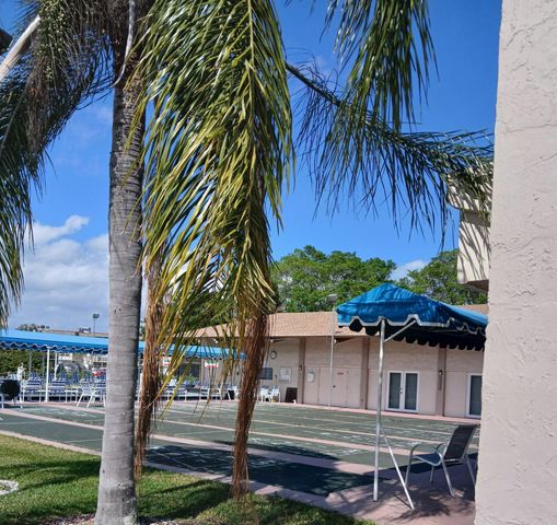 721 Lori Drive 309, Palm Springs, FL 33461