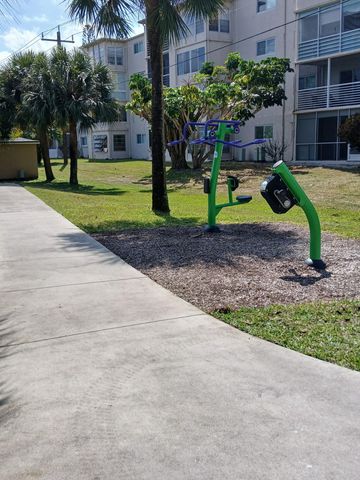 721 Lori Drive 309, Palm Springs, FL 33461