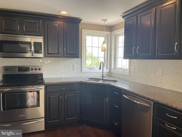 2025 S LINCOLN AVE, Lebanon, PA 17042
