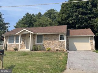 2025 S LINCOLN AVE, Lebanon, PA 17042