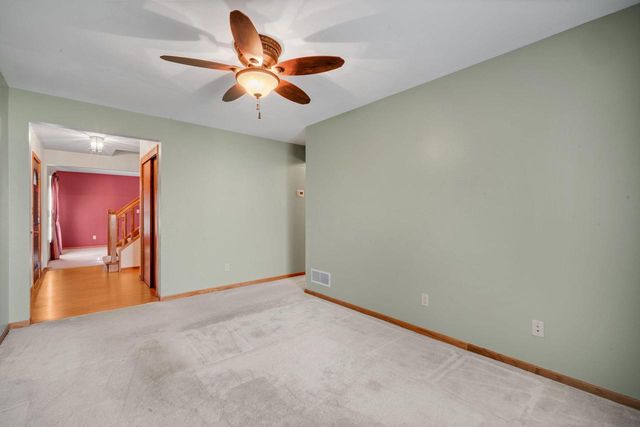 2734 Field DRIVE, Waukesha, WI 53188