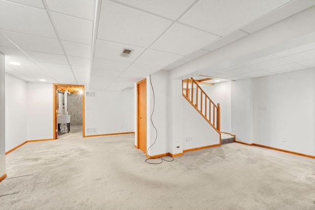 2734 Field DRIVE, Waukesha, WI 53188