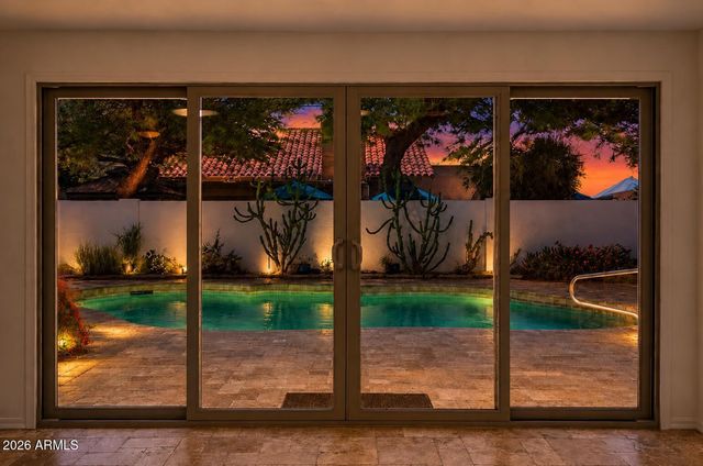 7337 E ECHO Lane, Scottsdale, AZ 85258