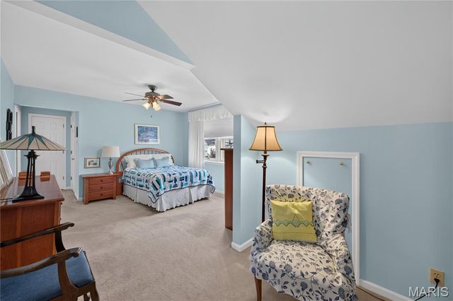 539 Monroe Street, St Charles, MO 63301