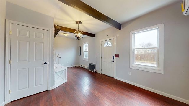 29 Gibbons Avenue, Warwick, RI 02889