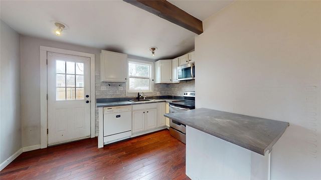 29 Gibbons Avenue, Warwick, RI 02889