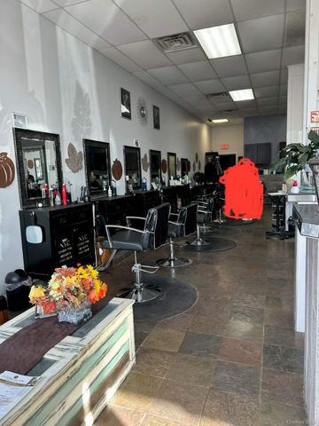 632 Broadway, Massapequa, NY 11758