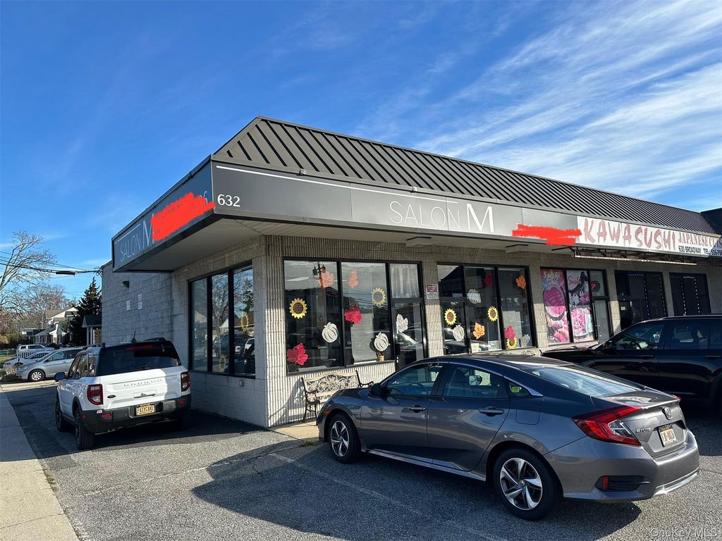 632 Broadway, Massapequa, NY 11758