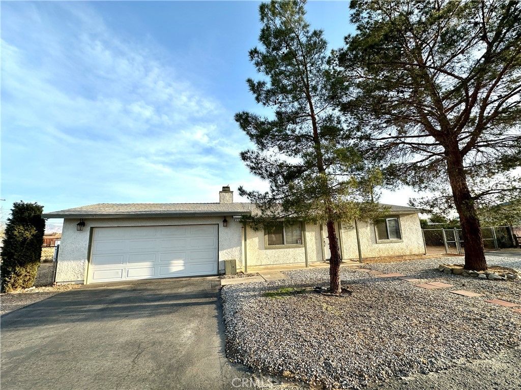 Image 1 of property listing at 22773 Powhatan Road, Apple Valley, CA 92308