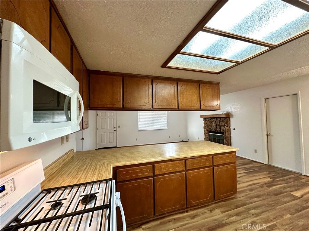 Image 14 of property listing at 22773 Powhatan Road, Apple Valley, CA 92308