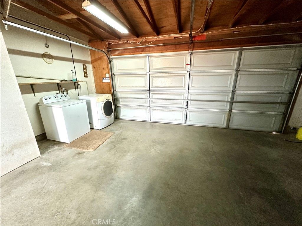 Image 26 of property listing at 22773 Powhatan Road, Apple Valley, CA 92308