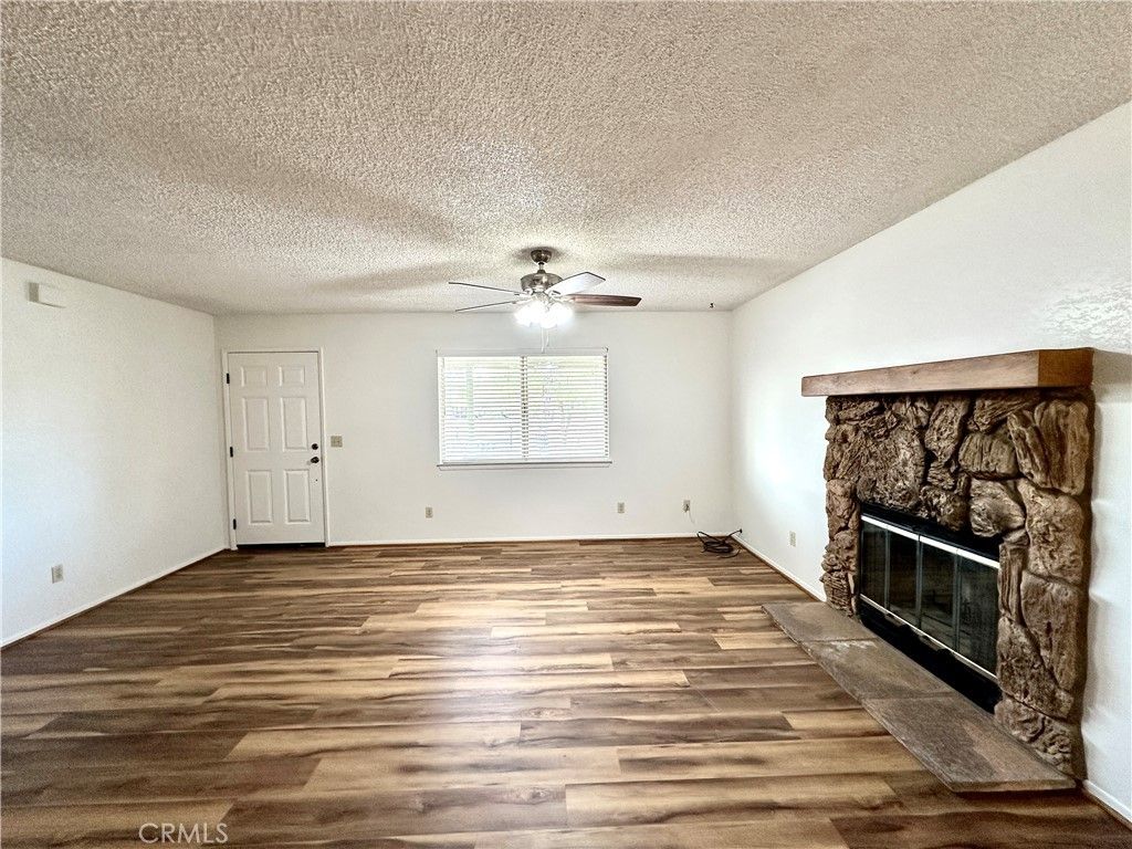 Image 32 of property listing at 22773 Powhatan Road, Apple Valley, CA 92308