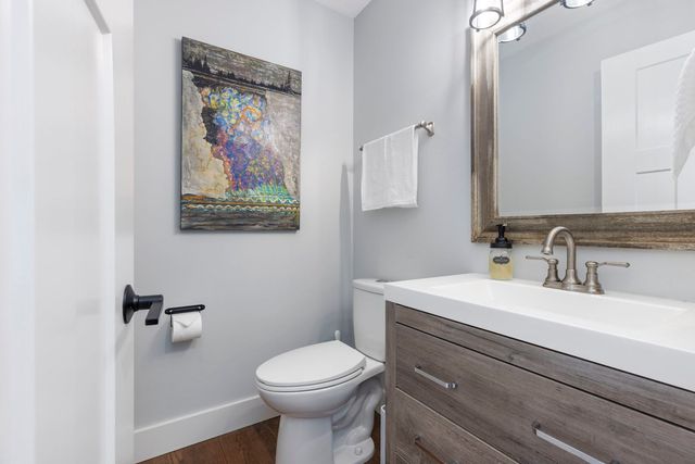 2436 Newport Drive, Naperville, IL 60565