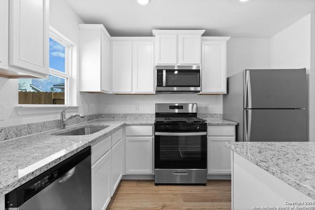 2910 Forsyth Canyon, San Antonio, TX 78109