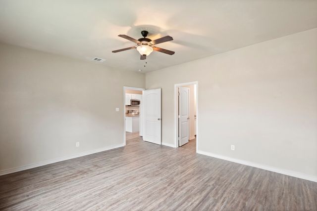 2875 Conveyor Drive B, Burleson, TX 76028