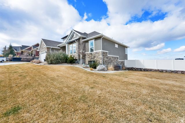 7032 W ECHO BLUFF DR, Herriman, UT 84096