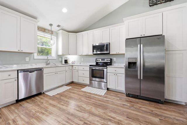1207 Dennis Boulevard, Moncks Corner, SC 29461