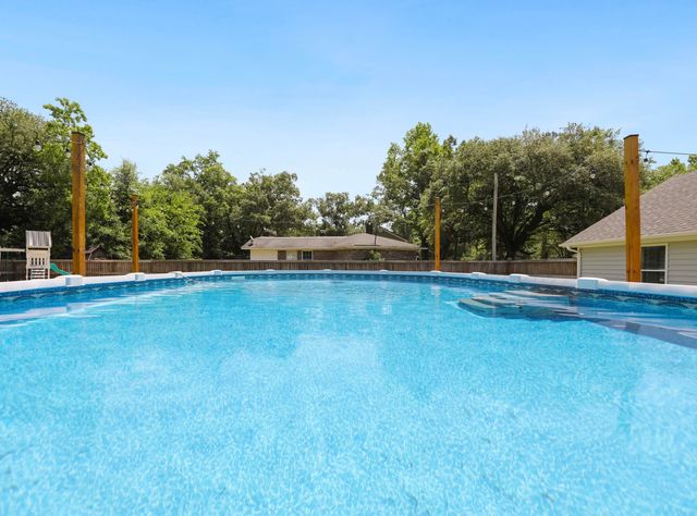 1207 Dennis Boulevard, Moncks Corner, SC 29461
