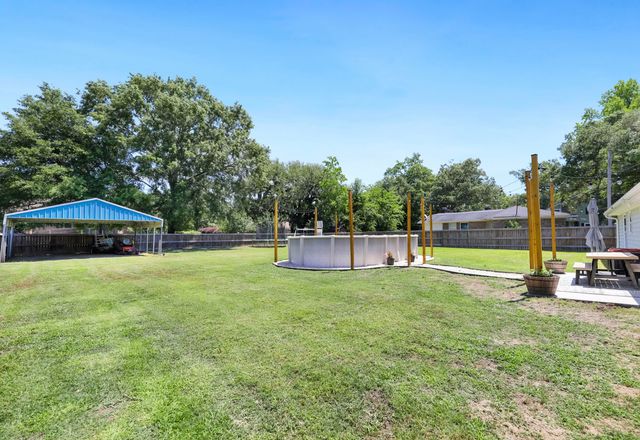 1207 Dennis Boulevard, Moncks Corner, SC 29461