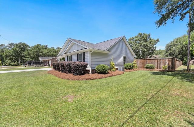 1207 Dennis Boulevard, Moncks Corner, SC 29461